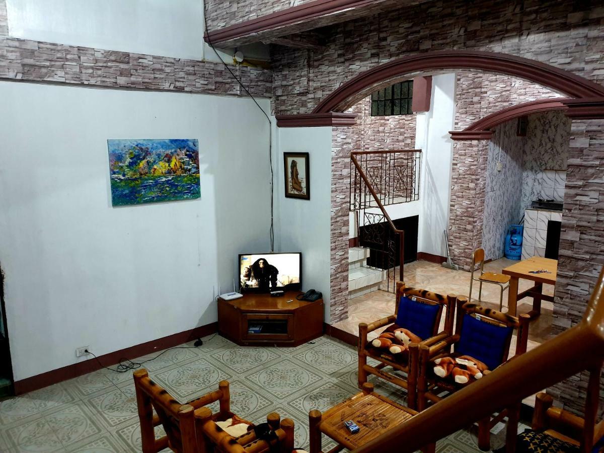 Traditional Filipino Transient House And Huts Near 100 Islands Wharf Alaminos Exterior foto
